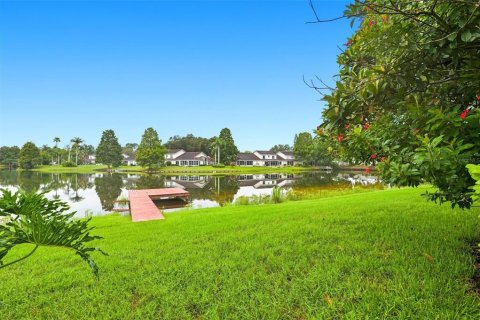 Townhouse in Lutz, Florida 4 bedrooms, 204.57 sq.m. № 2236417 - photo 3
