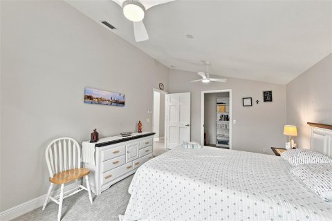 Townhouse in Lutz, Florida 4 bedrooms, 204.57 sq.m. № 2236417 - photo 27