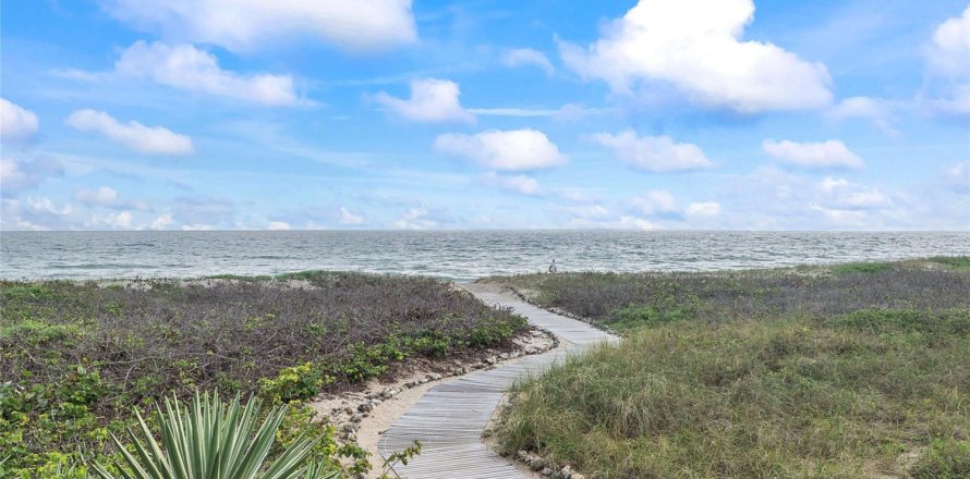 Condominio en Pompano Beach, Florida, 1 dormitorio  № 1118603