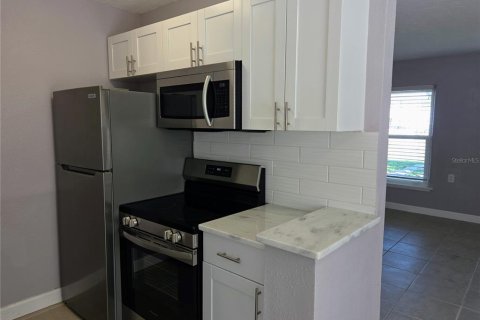 Apartamento en alquiler en Saint Pete Beach, Florida, 2 dormitorios, 93.46 m2 № 1915390 - foto 7