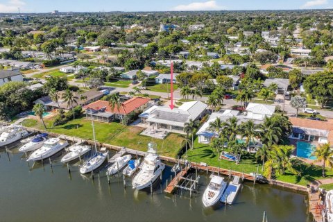 House in North Palm Beach, Florida 3 bedrooms, 218.88 sq.m. № 2183327 - photo 15