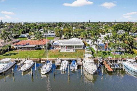House in North Palm Beach, Florida 3 bedrooms, 218.88 sq.m. № 2183327 - photo 19