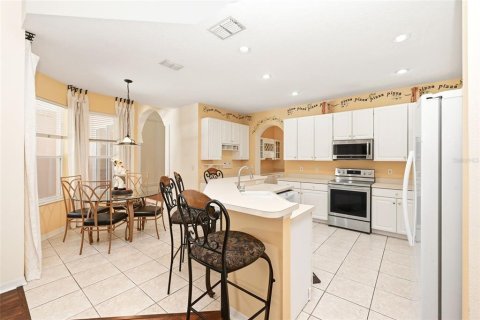 Villa ou maison à vendre à Apopka, Floride: 5 chambres, 298.96 m2 № 2224371 - photo 13