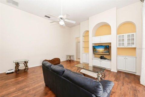 Villa ou maison à vendre à Apopka, Floride: 5 chambres, 298.96 m2 № 2224371 - photo 23