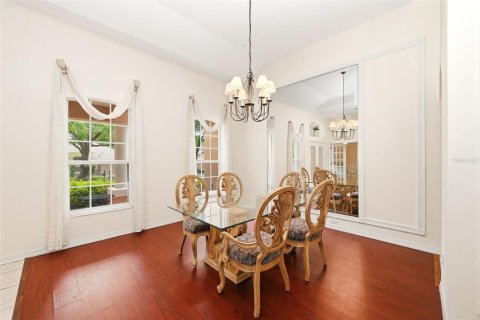 Villa ou maison à vendre à Apopka, Floride: 5 chambres, 298.96 m2 № 2224371 - photo 11