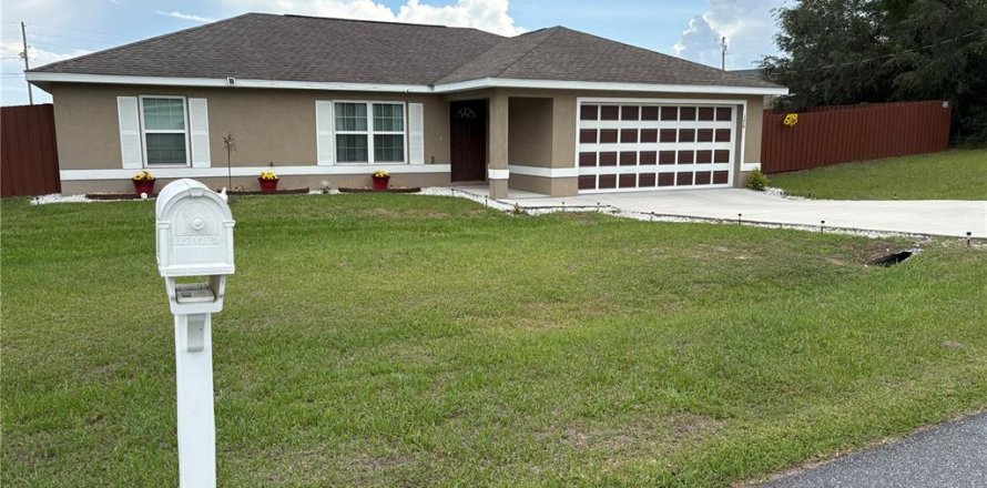Villa ou maison à Ocala, Floride 3 chambres, 125.6 m2 № 2147452
