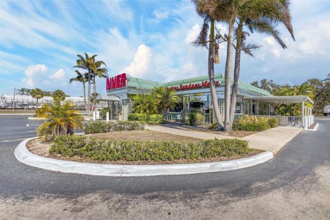Commercial property in Sebring, Florida 386.01 sq.m. № 2235184 - photo 7