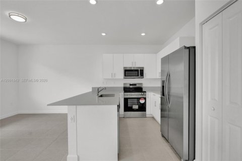 Adosado en venta en Homestead, Florida, 3 dormitorios, 148.64 m2 № 2090479 - foto 17