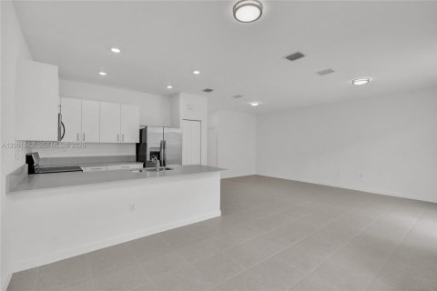 Adosado en venta en Homestead, Florida, 3 dormitorios, 148.64 m2 № 2090479 - foto 14