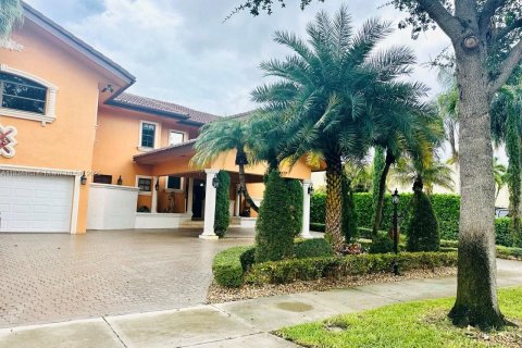 Villa ou maison à vendre à Miami Lakes, Floride: 4 chambres, 332.22 m2 № 1818074 - photo 3