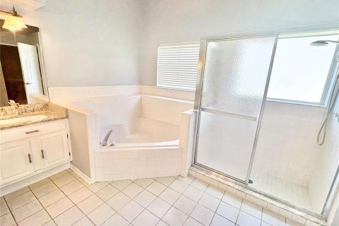 Villa ou maison à louer à Orlando, Floride: 4 chambres, 259.48 m2 № 2414991 - photo 22