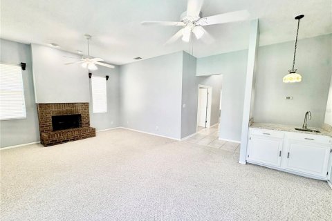 Villa ou maison à louer à Orlando, Floride: 4 chambres, 259.48 m2 № 2414991 - photo 7