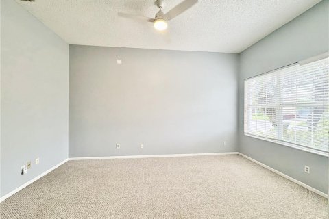 Villa ou maison à louer à Orlando, Floride: 4 chambres, 259.48 m2 № 2414991 - photo 16