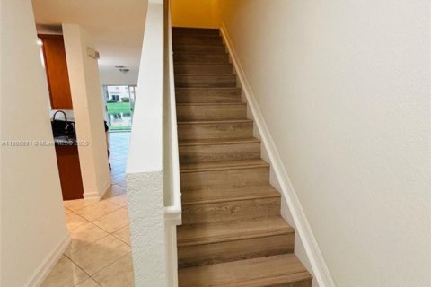 Townhouse in Boca Raton, Florida 2 bedrooms, 104.98 sq.m. № 1897399 - photo 14