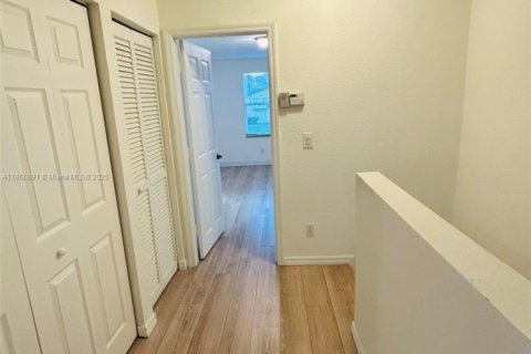 Townhouse in Boca Raton, Florida 2 bedrooms, 104.98 sq.m. № 1897399 - photo 19