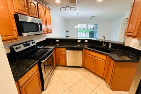 Townhouse in Boca Raton, Florida 2 bedrooms, 104.98 sq.m. № 1897399 - photo 6