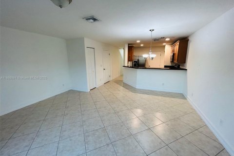 Townhouse in Boca Raton, Florida 2 bedrooms, 104.98 sq.m. № 1897399 - photo 10