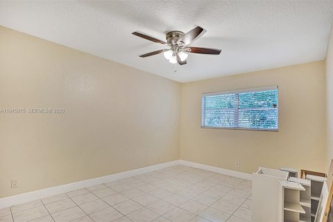 Купить кондоминиум в Форт-Лодердейл, Флорида 2 спальни, 63.17м2, № 2001870 - фото 8