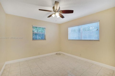 Купить кондоминиум в Форт-Лодердейл, Флорида 2 спальни, 63.17м2, № 2001870 - фото 12