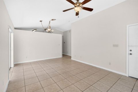 House in Kissimmee, Florida 3 bedrooms, 102.84 sq.m. № 2337427 - photo 3
