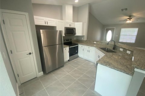House in Summerfield, Florida 3 bedrooms, 140.38 sq.m. № 1789716 - photo 5