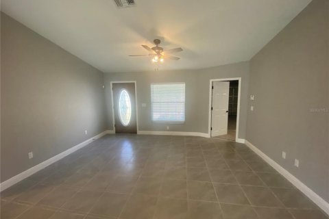 House in Summerfield, Florida 3 bedrooms, 140.38 sq.m. № 1789716 - photo 2