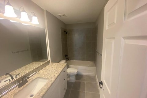 House in Summerfield, Florida 3 bedrooms, 140.38 sq.m. № 1789716 - photo 9