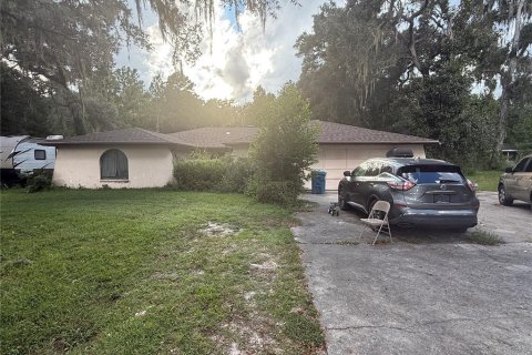 Villa ou maison à Brooksville, Floride 4 chambres, 208.75 m2 № 2400241
