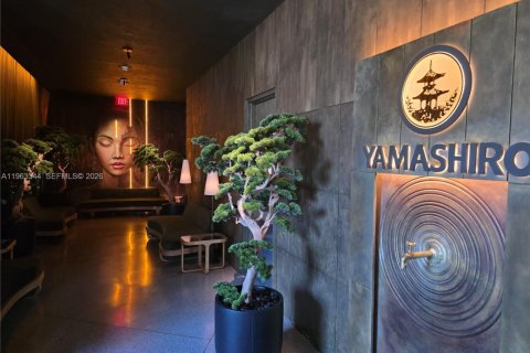 Condo in Miami, Florida, 1 bedroom  № 2029614 - photo 10