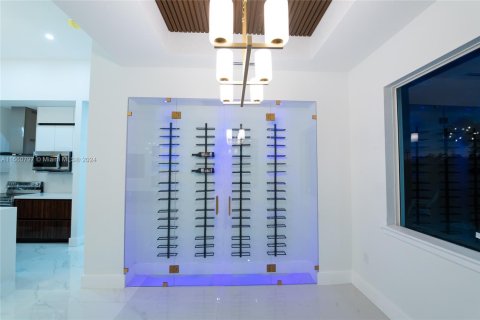 Casa en venta en Cape Coral, Florida, 4 dormitorios, 273.13 m2 № 2022784 - foto 13