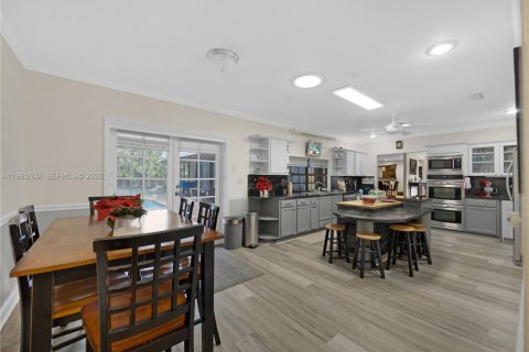 Casa en venta en Homestead, Florida, 5 dormitorios, 328.78 m2 № 2047281 - foto 24