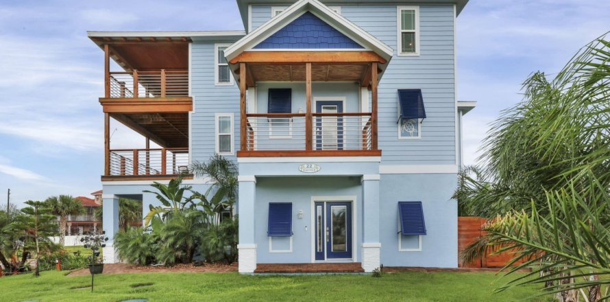 House in Palm Coast, Florida 3 bedrooms, 238.48 sq.m. № 773827