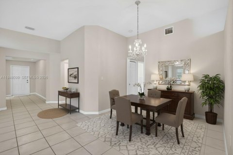 Casa en venta en Davie, Florida, 3 dormitorios, 168.62 m2 № 2005337 - foto 2