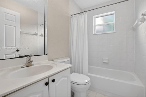 Casa en venta en Davie, Florida, 3 dormitorios, 168.62 m2 № 2005337 - foto 24
