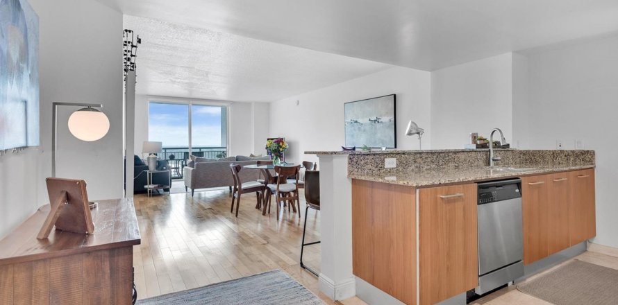 Apartment in METROPOLIS in Miami, Florida 2 bedrooms, 125 sq.m. № 55759