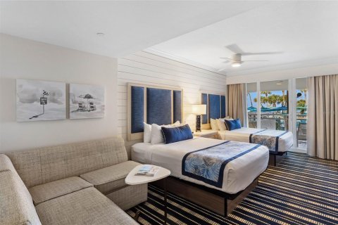 Condo in Longboat Key, Florida, 2 bedrooms № 2210747 - photo 26