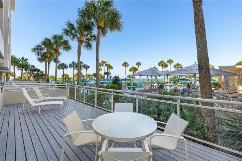 Condo in Longboat Key, Florida, 2 bedrooms № 2210747 - photo 25