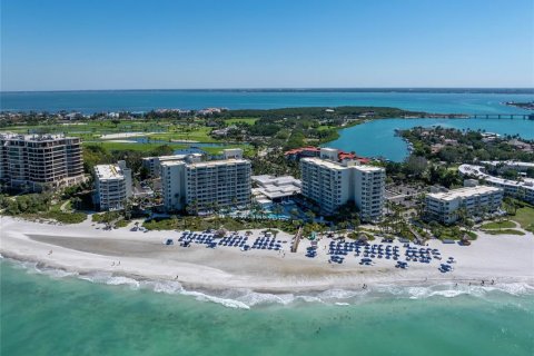Condo in Longboat Key, Florida, 2 bedrooms № 2210747 - photo 6
