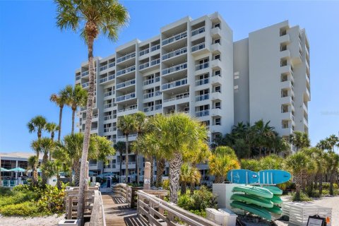 Condo in Longboat Key, Florida, 2 bedrooms № 2210747