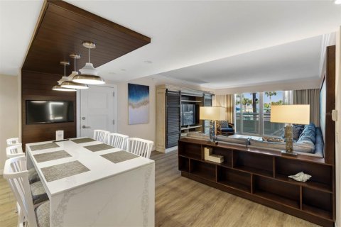 Condo in Longboat Key, Florida, 2 bedrooms № 2210747 - photo 9