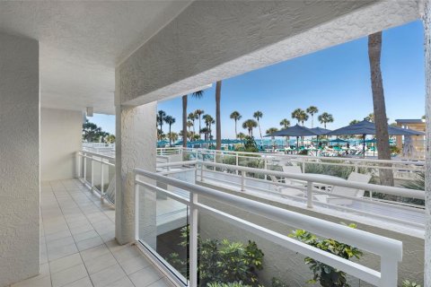 Condo in Longboat Key, Florida, 2 bedrooms № 2210747 - photo 20