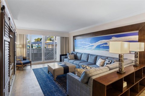 Condo in Longboat Key, Florida, 2 bedrooms № 2210747 - photo 11