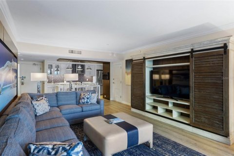 Condo in Longboat Key, Florida, 2 bedrooms № 2210747 - photo 12
