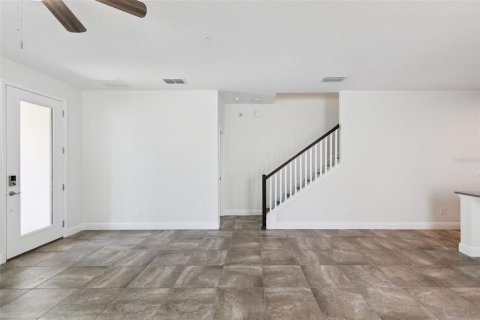 Townhouse in Orlando, Florida 3 bedrooms, 180.69 sq.m. № 2142914 - photo 9
