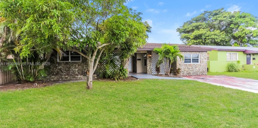 Дом в Мирамар, Флорида 4 спальни, 149.39м2 № 1989503