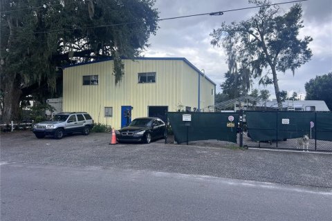 Immobilier commercial à Zephyrhills, Floride № 2371892
