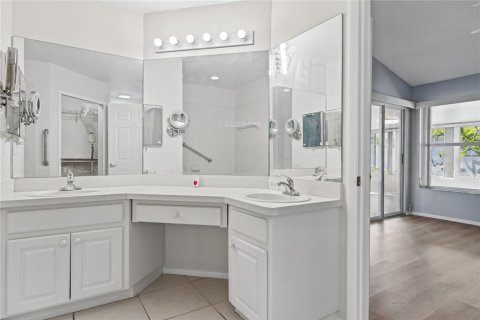 Villa ou maison à louer à Palm Harbor, Floride: 3 chambres, 130.99 m2 № 2427095 - photo 28