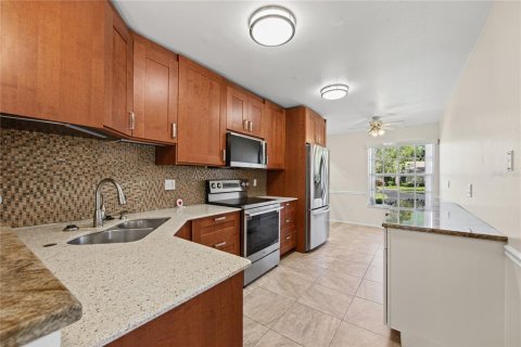 Villa ou maison à louer à Palm Harbor, Floride: 3 chambres, 130.99 m2 № 2427095 - photo 13