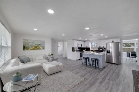 Villa ou maison à louer à New Port Richey, Floride: 3 chambres, 125.79 m2 № 2289558 - photo 5