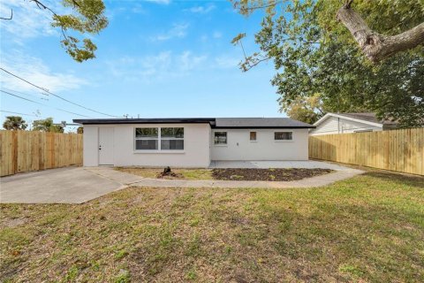 Villa ou maison à louer à New Port Richey, Floride: 3 chambres, 125.79 m2 № 2289558 - photo 14